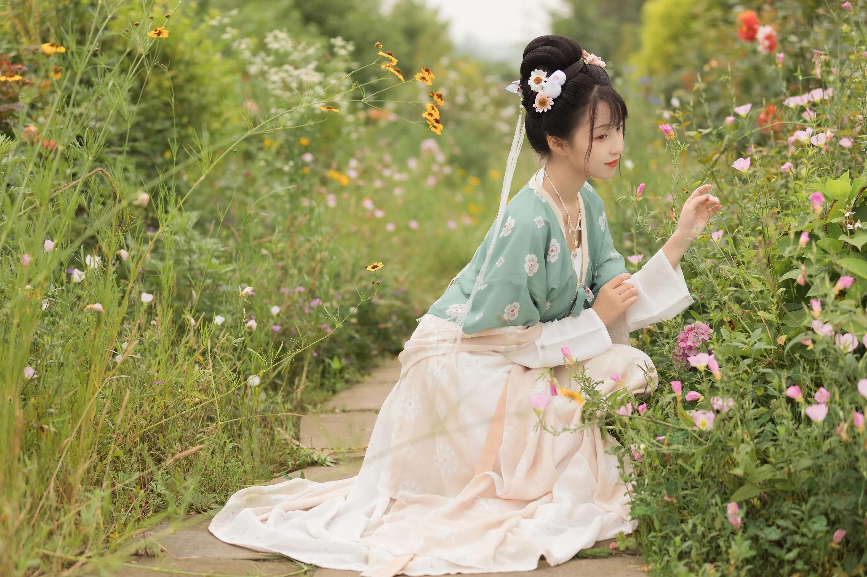 [YITUYU艺图语]2021.08.21 春日宴 miki小包子 [23P]插图5